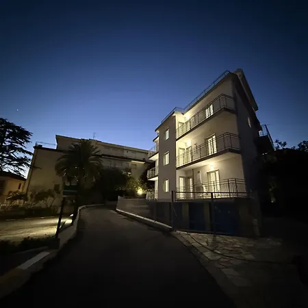 Cristallo 5 Lägenhet